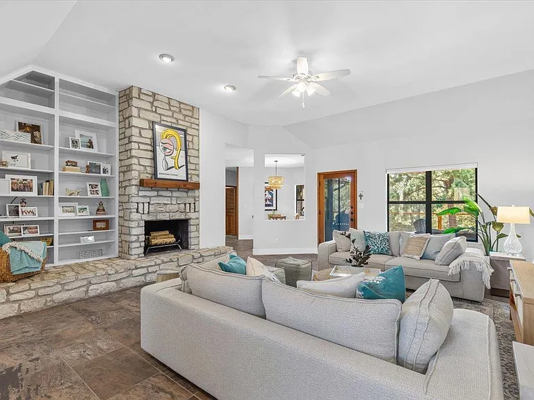 116 Lei Ct — Photo 4