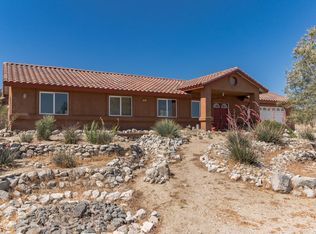 381 Calaveras Rd, Pinon Hills, CA 92372