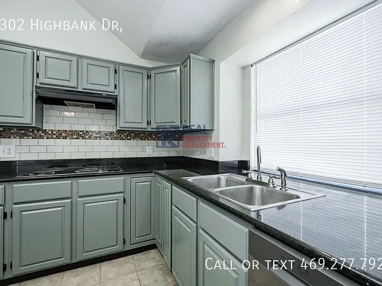 2302 Highbank Dr — Photo 14