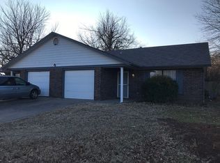 1534 Mark St, Springdale, AR 72764