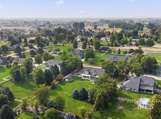 8960 New Castle Dr, Middleton, ID 83644