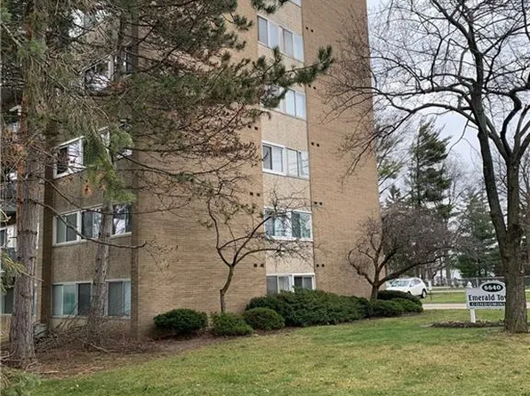 6640 Pearl Rd APT 210, Parma Heights, OH 44130