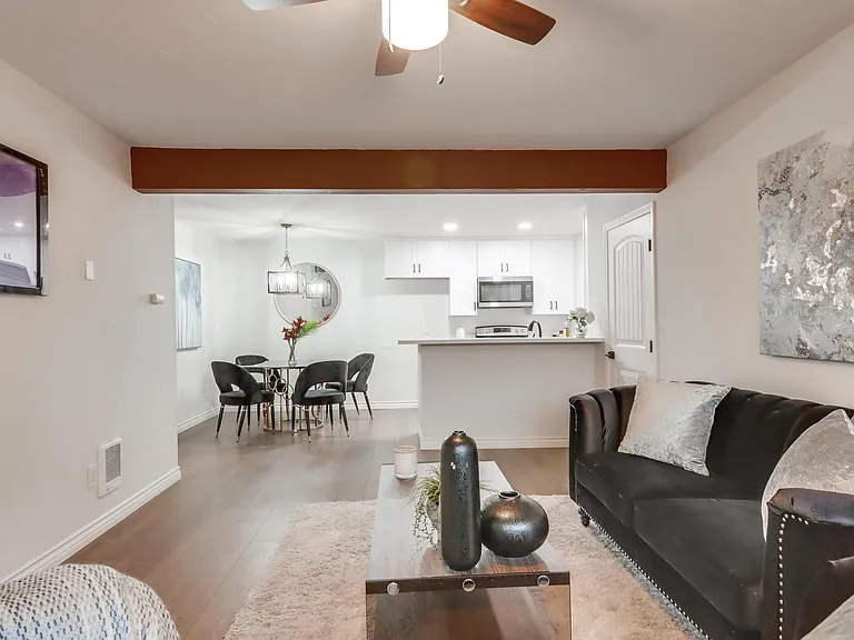3549 Castle Glen Dr #118 — Photo 9