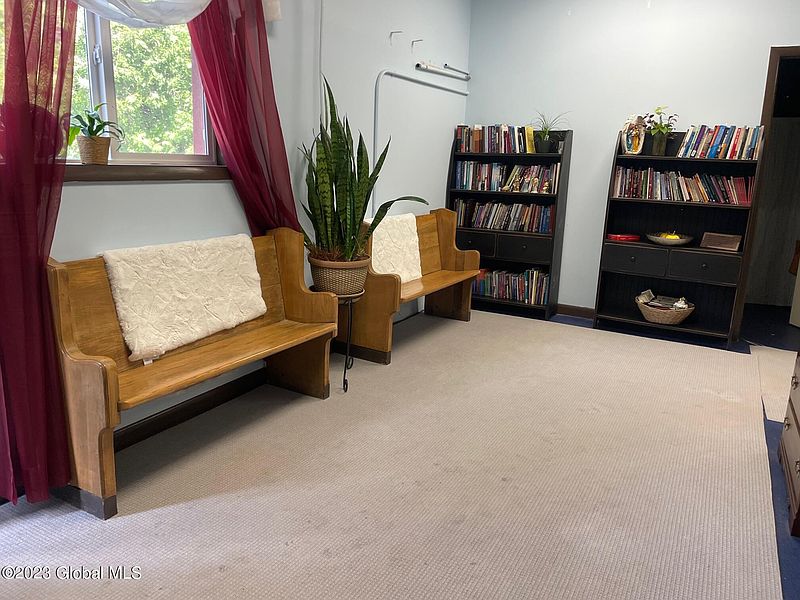 5th image of 49 Glenwood Avenue