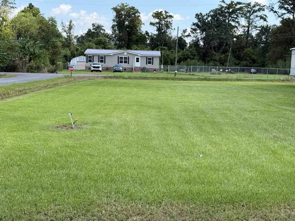 Saint Marie Dr, Houma, LA 70364