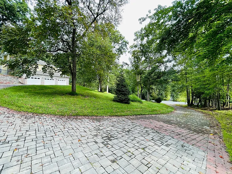1474 Freeman Dr — Photo 50