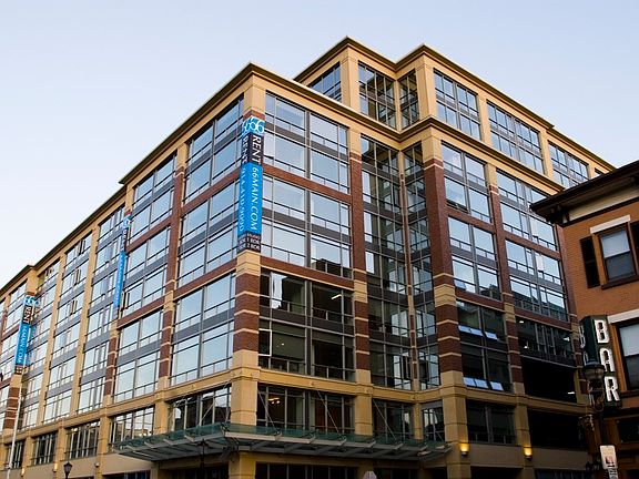 5th image of 66 Main St APT 512