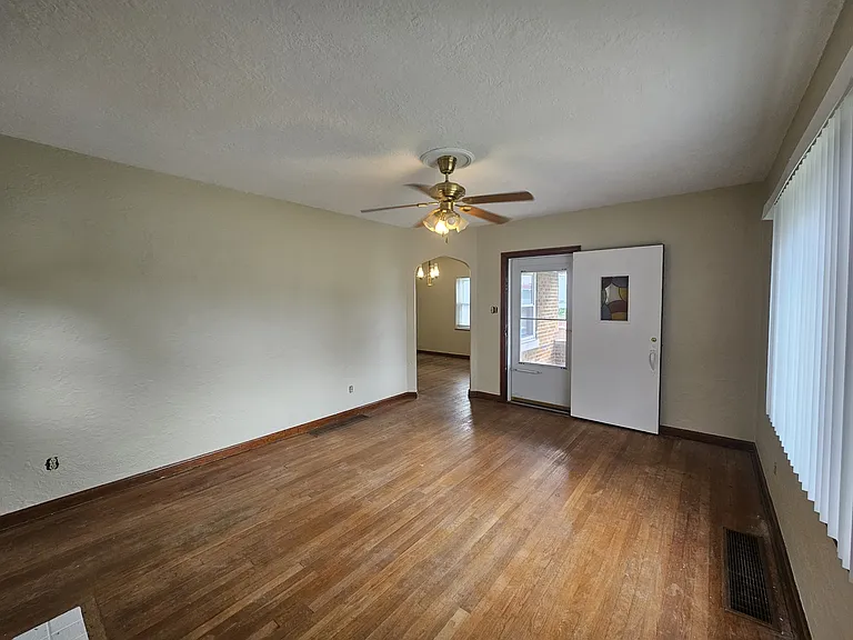 4119 West Ct — Photo 3