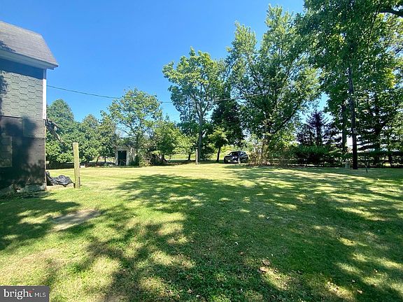 2nd image of 114 Ferry Rd