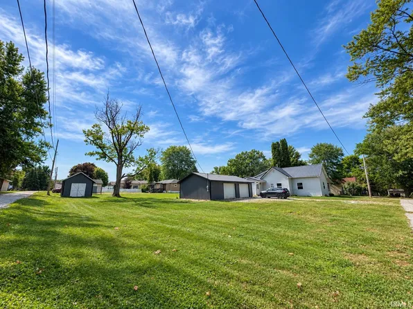 126 College St, Warren, IN 46792