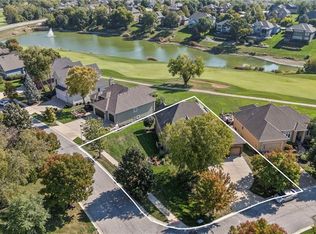 19220 W 98th Ter, Lenexa, KS 66220