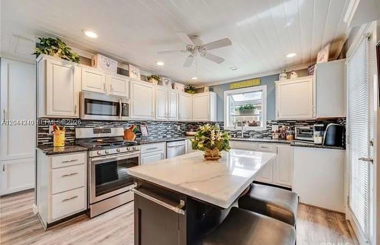 5131 Gaviota Ave — Photo 13