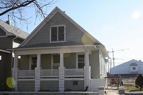 1139 Charleston St Photo 1