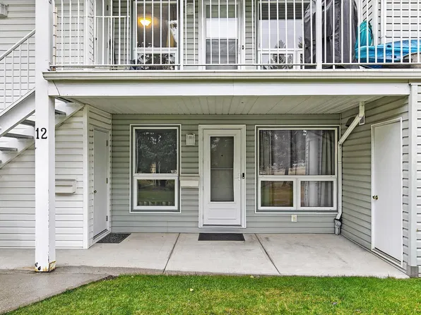 2115 118th St NW #12, Edmonton, AB T6J 5N1