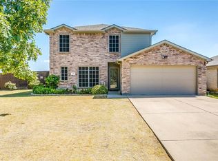 406 Piccadilly Cir, Burleson, TX 76028