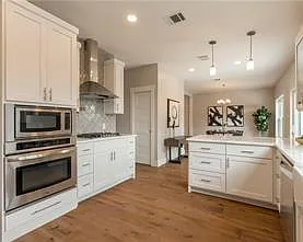 1509 Bay Hill Dr — Photo 8