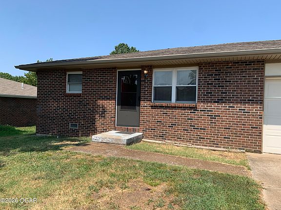 2nd image of 3833 College View Dr #3835