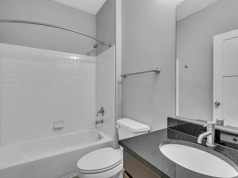 410 Rosedale Ave #105 — Photo 22