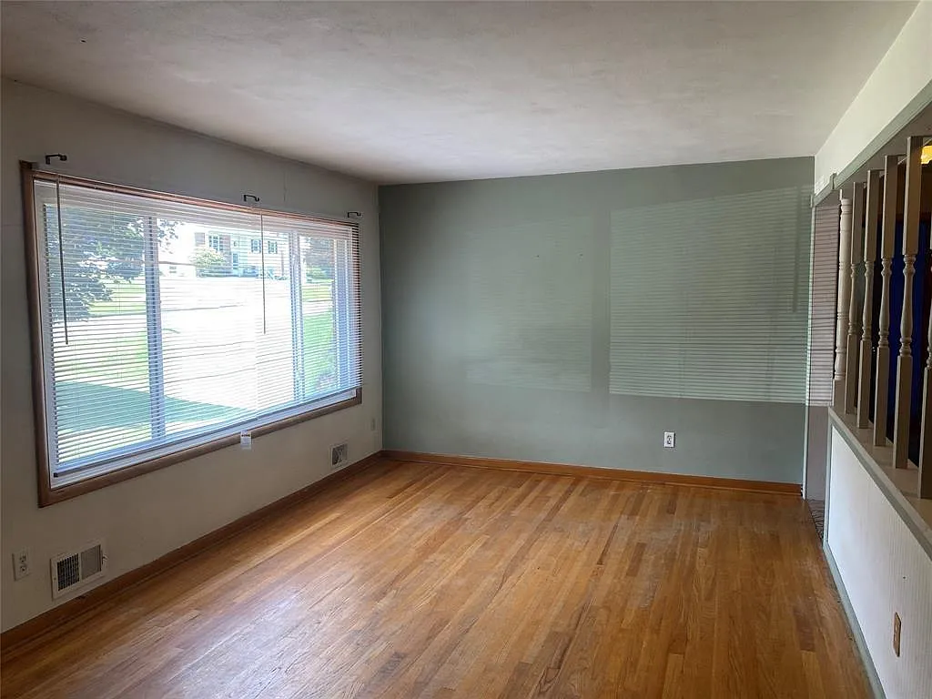 3 bed, 1651 sqft, $2,000 — Photo 2