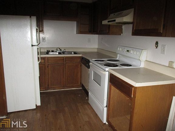 2nd image of 2729 Evans Mill Dr