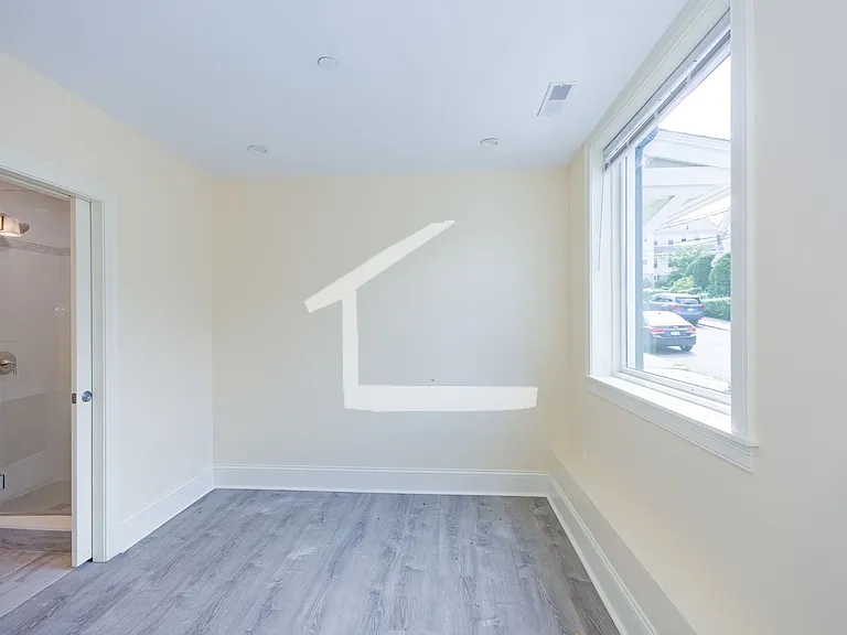 8 Cufflin St #118 — Photo 13