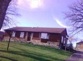 804 W Nippersink Rd, Round Lake, IL 60073