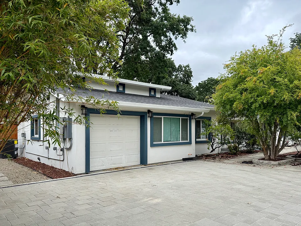 151 Norlyn Dr