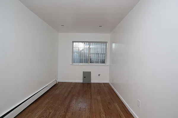Rented by Nooklyn NYC LLC | media 17
