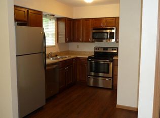 315 Campus Dr, Belleville, IL 62221