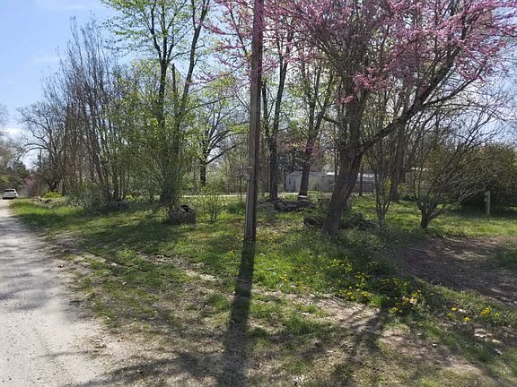 5th image of 2022 Lawrence Rd