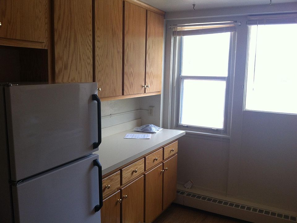 2nd image of 1231 S Allen St APT 1