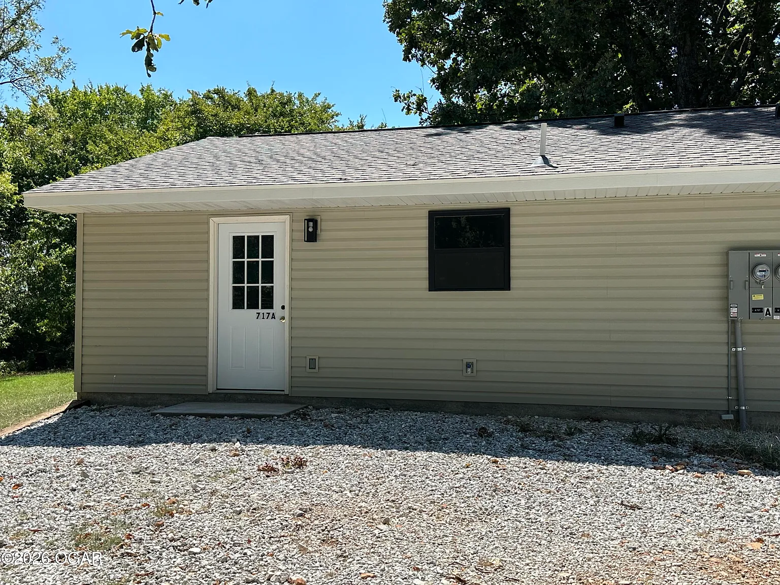 717 Benham Ave — Photo 1