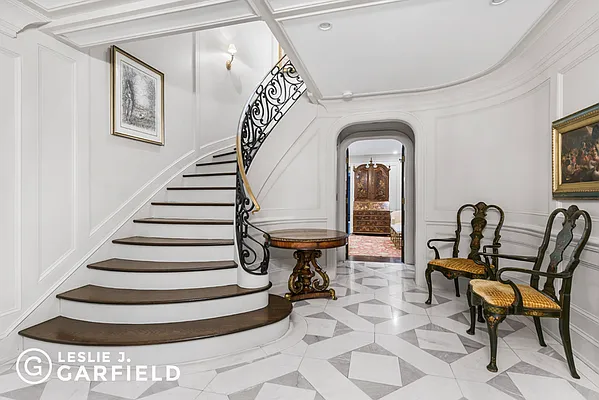 Sold by Leslie J. Garfield | media 16