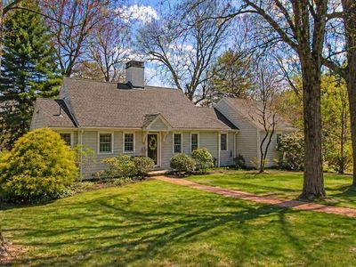 22 Standish Rd, Wellesley, MA, 02481