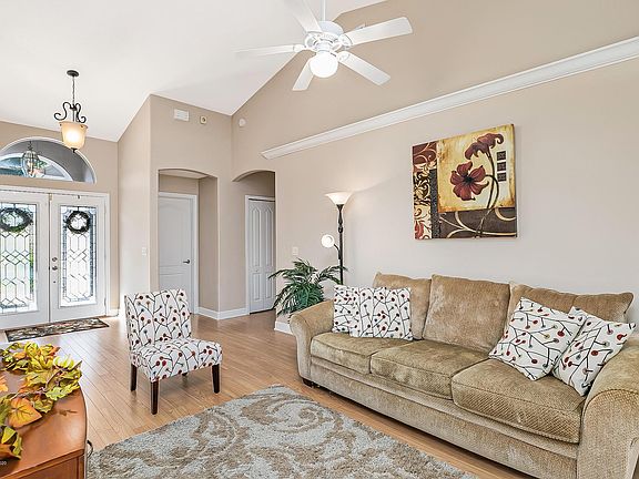 4th image of 3767 Sunward Dr