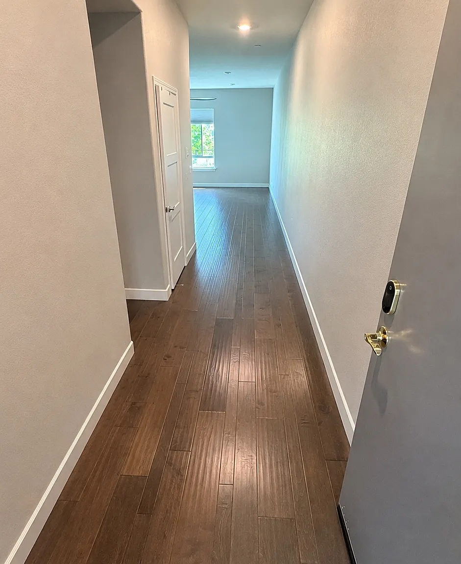 255 Llano De Los Robles Ave — Photo 4