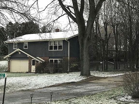 3rd image of 2574 Country Aire Dr