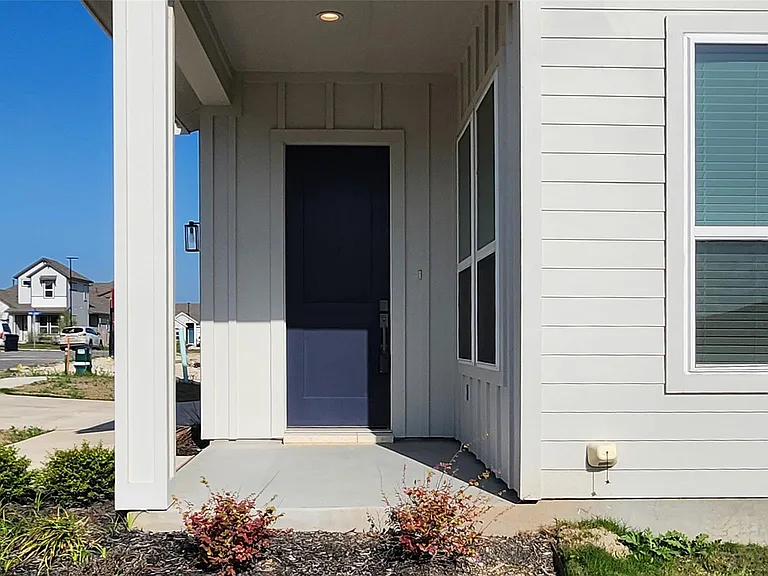 5303 Bruno St — Photo 3