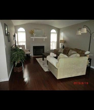 4th image of 508 Holbrook Cir
