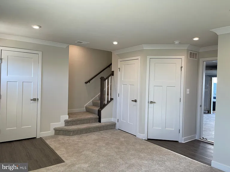 4040 Purple Flora Bnd — Photo 3
