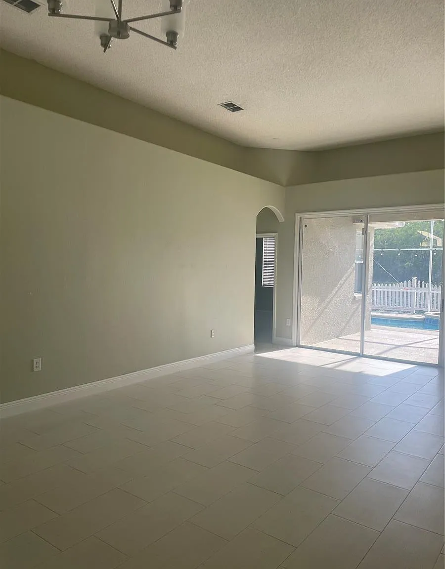 3 bed, 1782 sqft, $2,700 — Photo 4