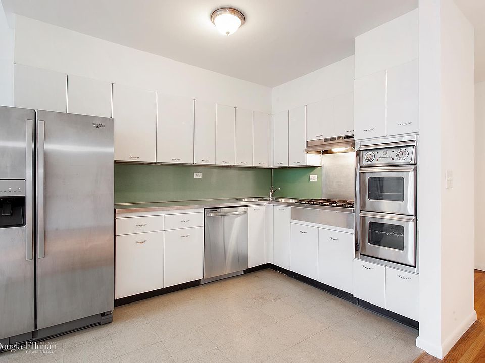 1st image of 207 E 60th St APT C
