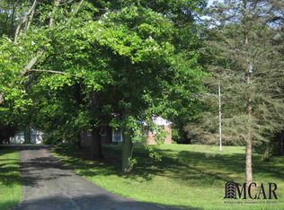 6425 Douglas Rd, Lambertville, MI 48144