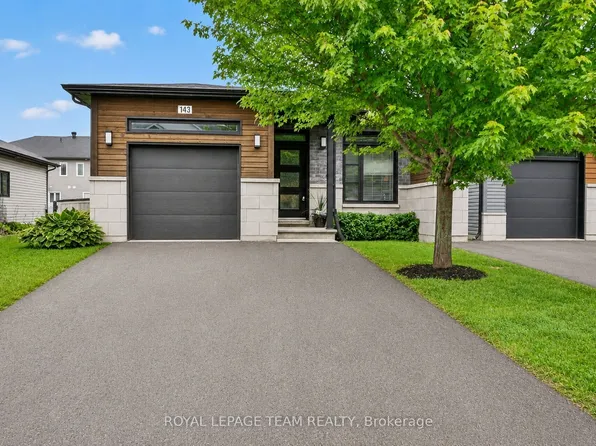 143 Saint Malo Pl, Russell, ON K0A 1W0