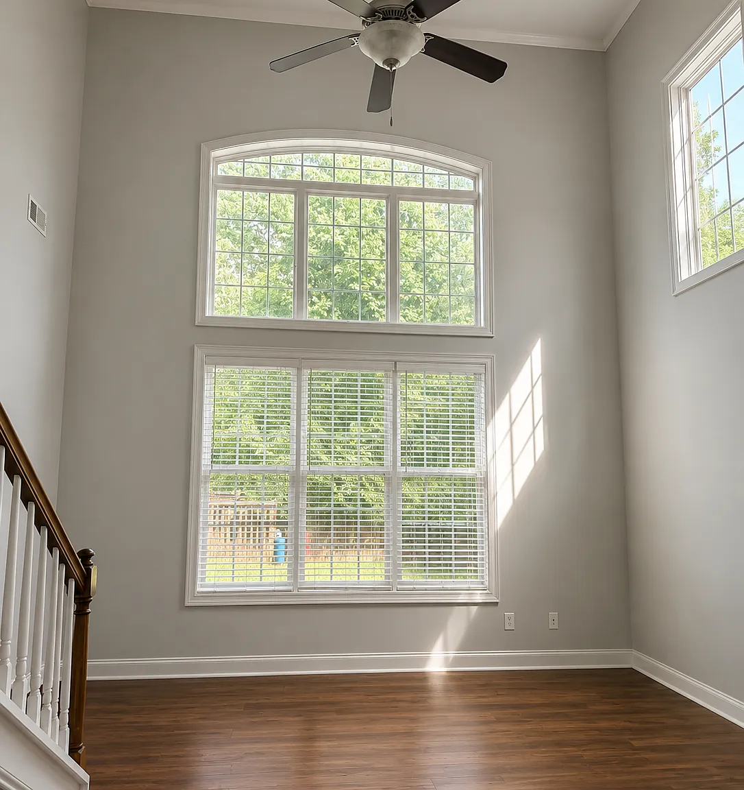 4 bed, 2.5 bath, 2303 sqft, $2,300 — Photo 3
