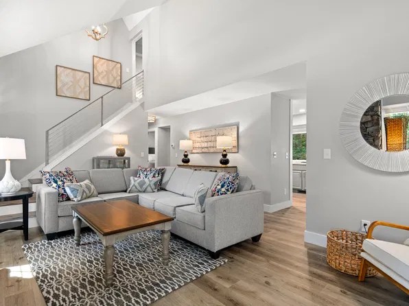 28 Turnberry Dr, Arden, NC 28704