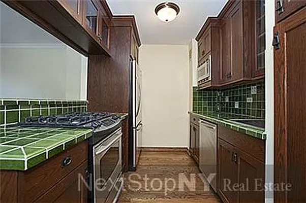 Sold by NextStopNY | media 19