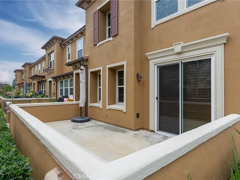 10510 Maple Ln — Photo 3
