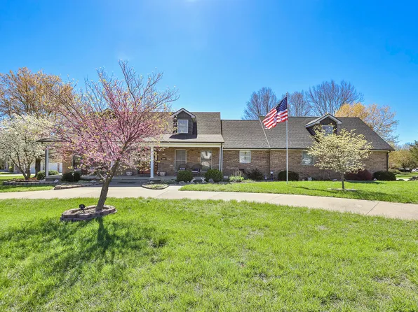 1340 Lakewood Court, Bolivar, MO 65613