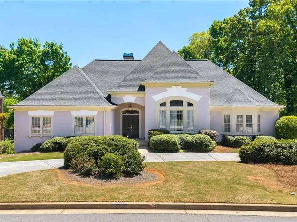 7805 N Spalding Lake Dr, Sandy Springs, GA 30350